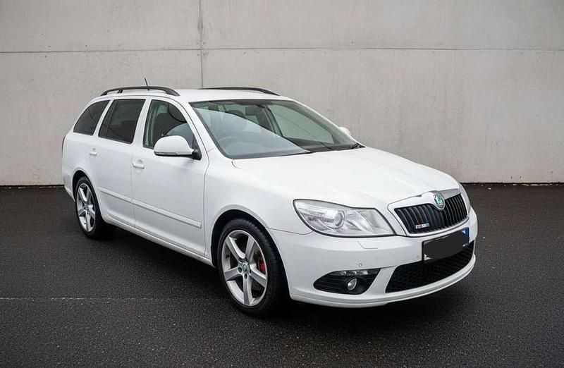 Gebraucht Skoda Octavia RS 200 PS (147 kW) 2011 Weiß Kombi