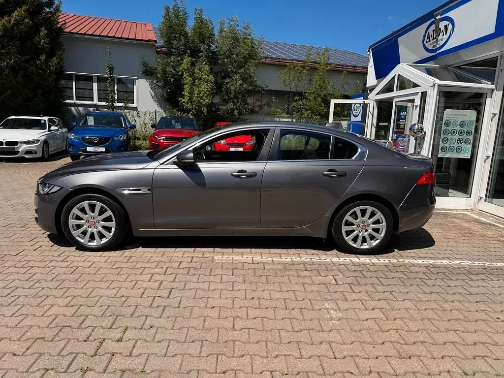 Gebraucht Jaguar XE Business Edition 179 PS (131 kW) 2017 Other Limousine