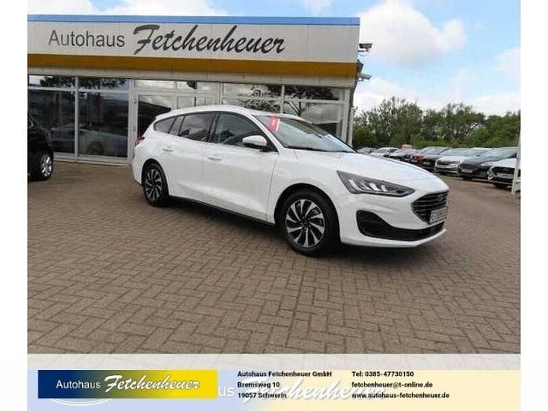 Frostweiss Gebraucht 2024 Ford Focus Titanium Kombi | 23.950 € (Guter Preis) - Bild 1/4