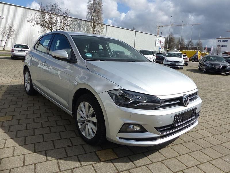 Gebraucht VW Polo Highline 95 PS (69 kW) 2018 Silber Kleinwagen