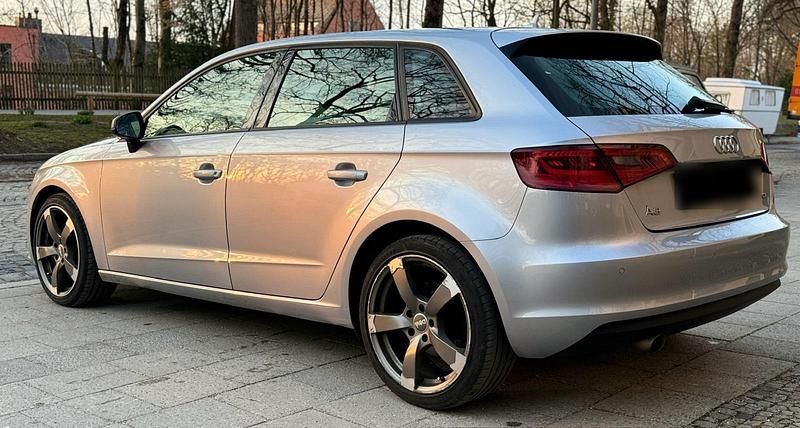 Gebraucht Audi A3 S-Line 110 PS (80 kW) 2015 Grau Limousine