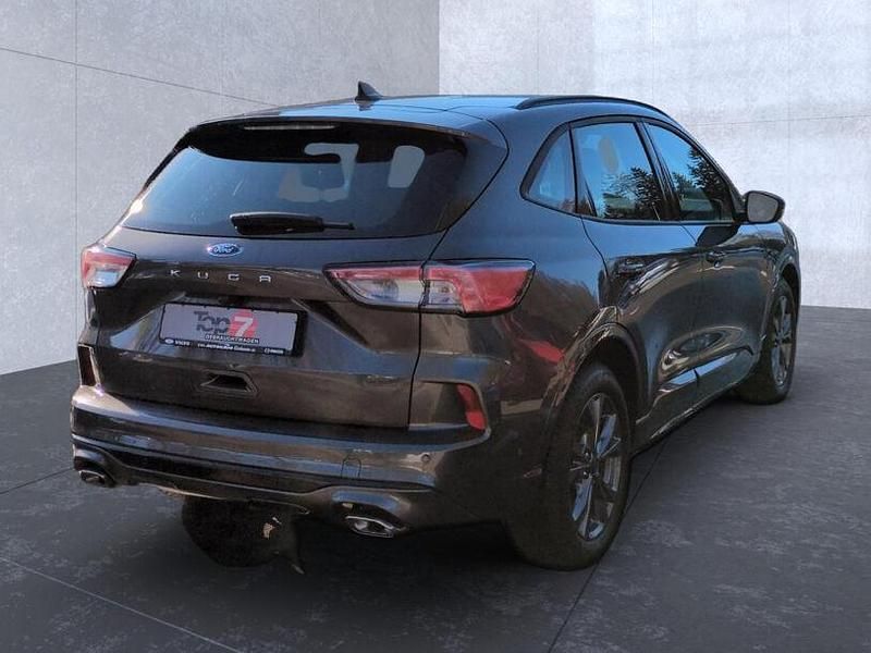 Gebraucht Ford Kuga ST-Line 150 PS (110 kW) 2023 Magneticgrau (metallic) SUV