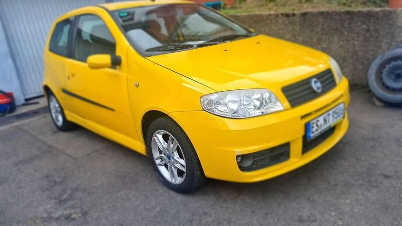 Gelb Gebraucht 2005 Fiat Punto Abarth Kleinwagen | 3.999 € - Bild 1/4