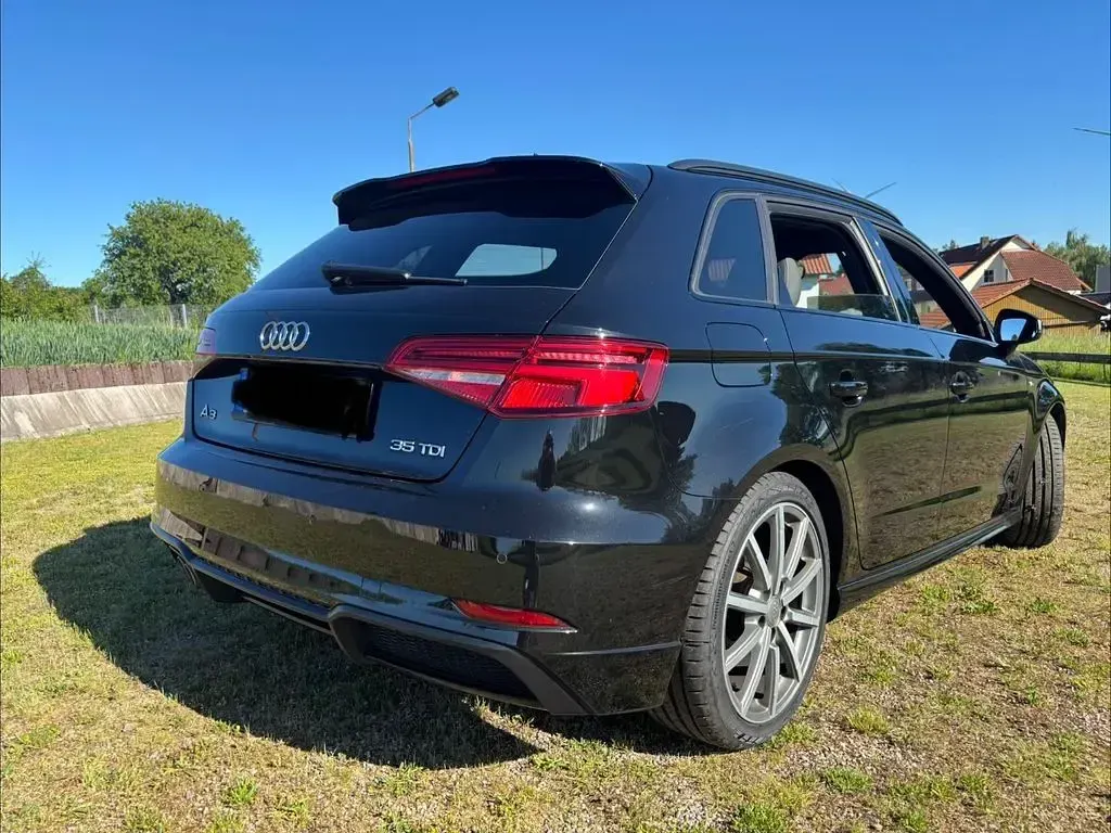 Gebraucht Audi A3 S-Line 150 PS (110 kW) 2019 Schwarz Limousine