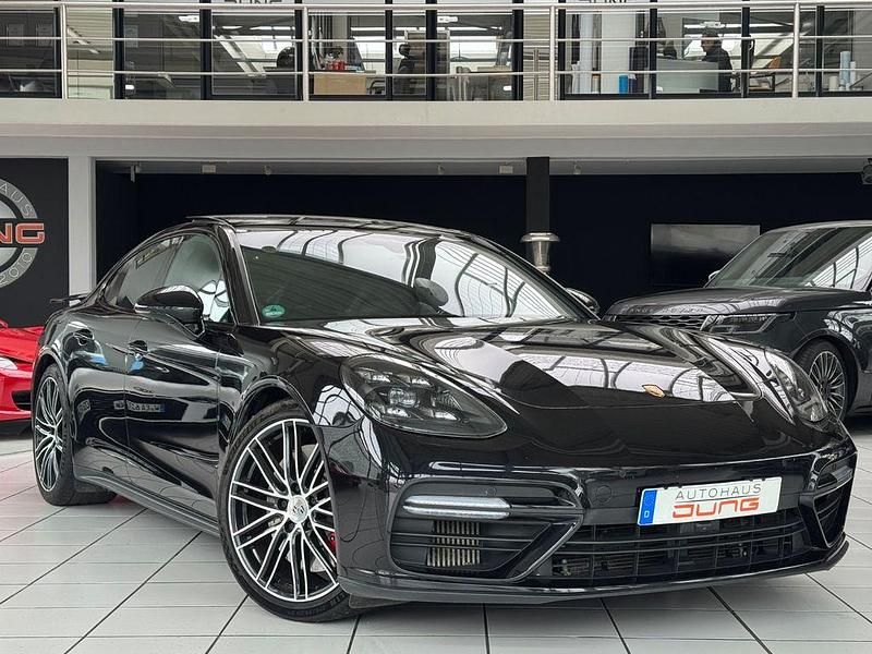 Gebraucht Porsche Panamera Turbo Chrono 549 PS (403 kW) 2018 Tiefschwarz Limousine