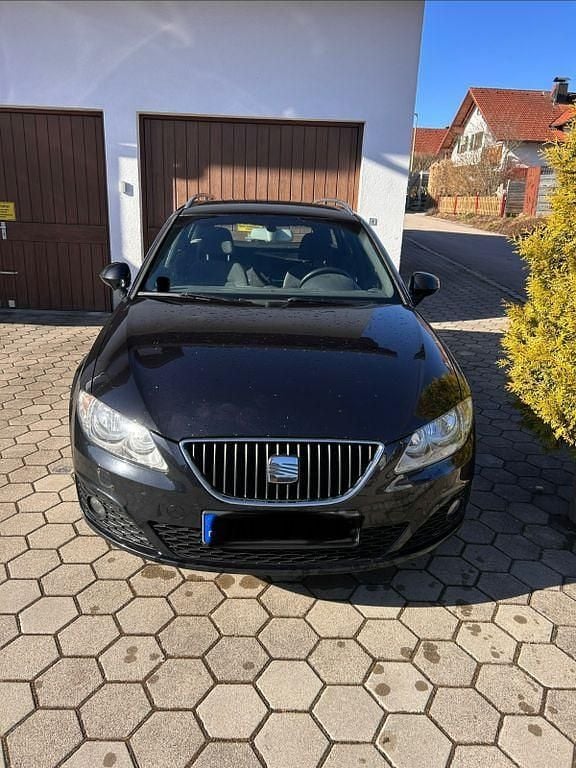 Gebraucht Seat Exeo Style 120 PS (88 kW) 2012 Schwarz Limousine