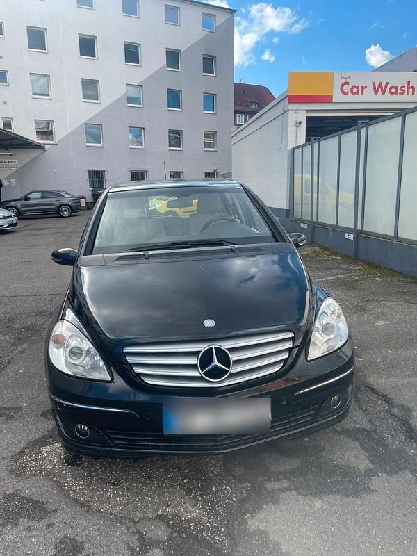 Gebraucht Mercedes B170 116 PS (85 kW) 2006 Schwarz Van / Kleinbus