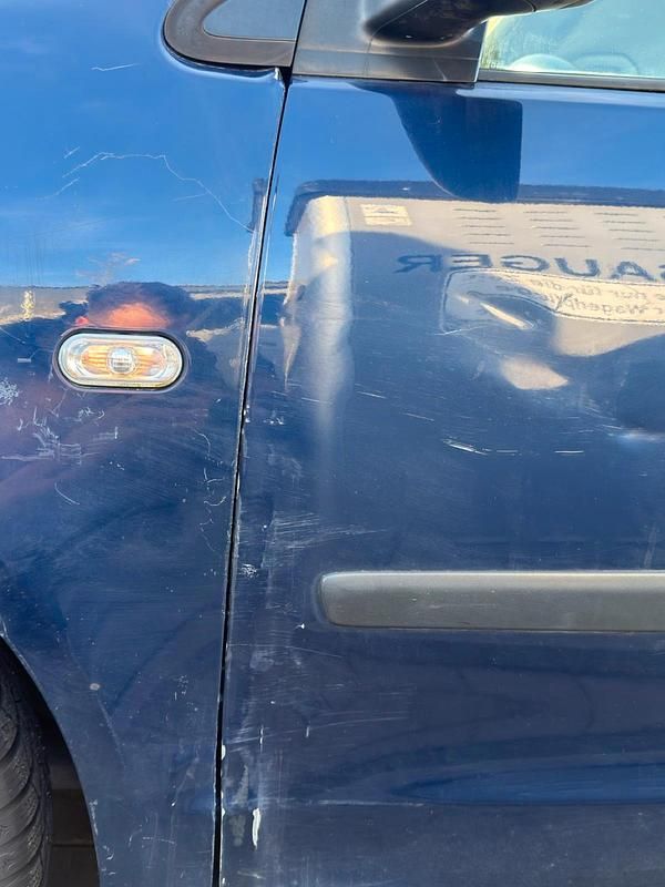 Gebraucht VW Polo 64 PS (47 kW) 2004 Blau Kleinwagen