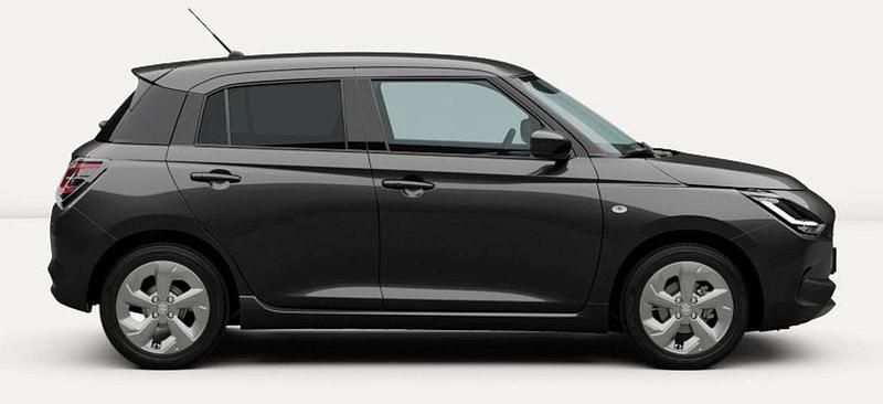 Neu Suzuki Swift Comfort 83 PS (61 kW) 2025 Schwarz Kleinwagen