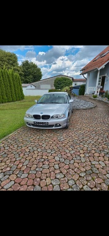 Silber Gebraucht 2005 BMW 318 Coupé | 3.500 € (Guter Preis) - Bild 1/4