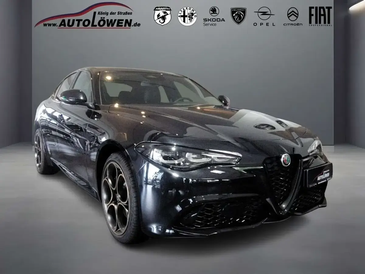 Uusi Alfa Romeo Giulia 280 HP (205 kW) 2025 Musta Sedan