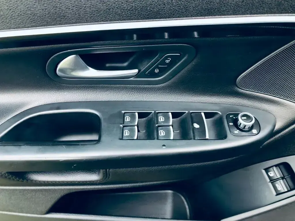 Gebraucht VW Eos 122 PS (89 kW) 2011 Braun Cabrio