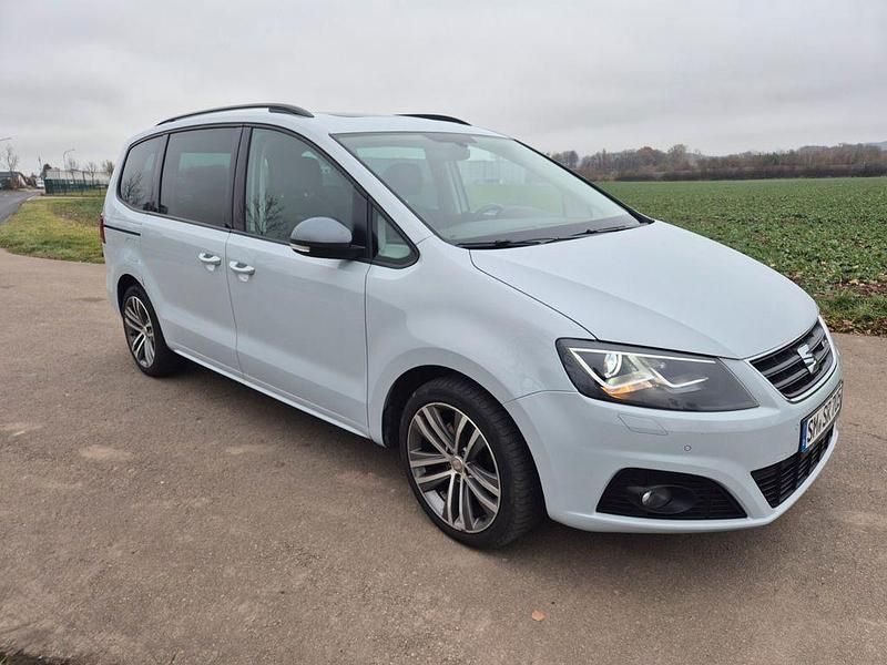 Weiß Gebraucht 2018 Seat Alhambra FR-Line Van / Kleinbus | 22.350 € (Guter Preis) - Bild 1/4