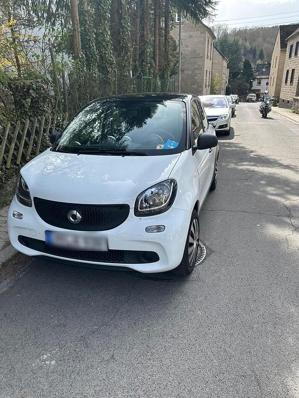 Gebraucht Smart ForFour 71 PS (52 kW) 2016 Weiß Kleinwagen