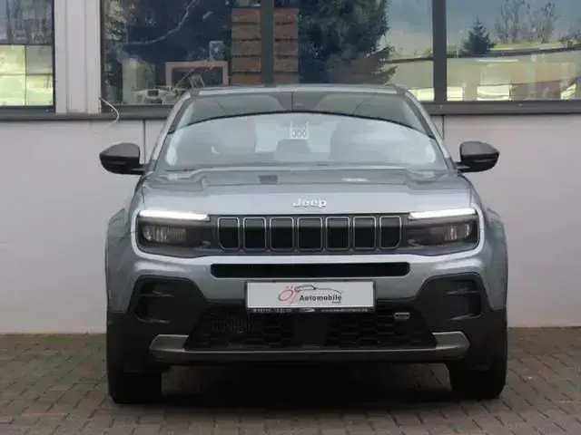 Gebraucht Jeep Avenger 101 PS (74 kW) 2024 Grau SUV