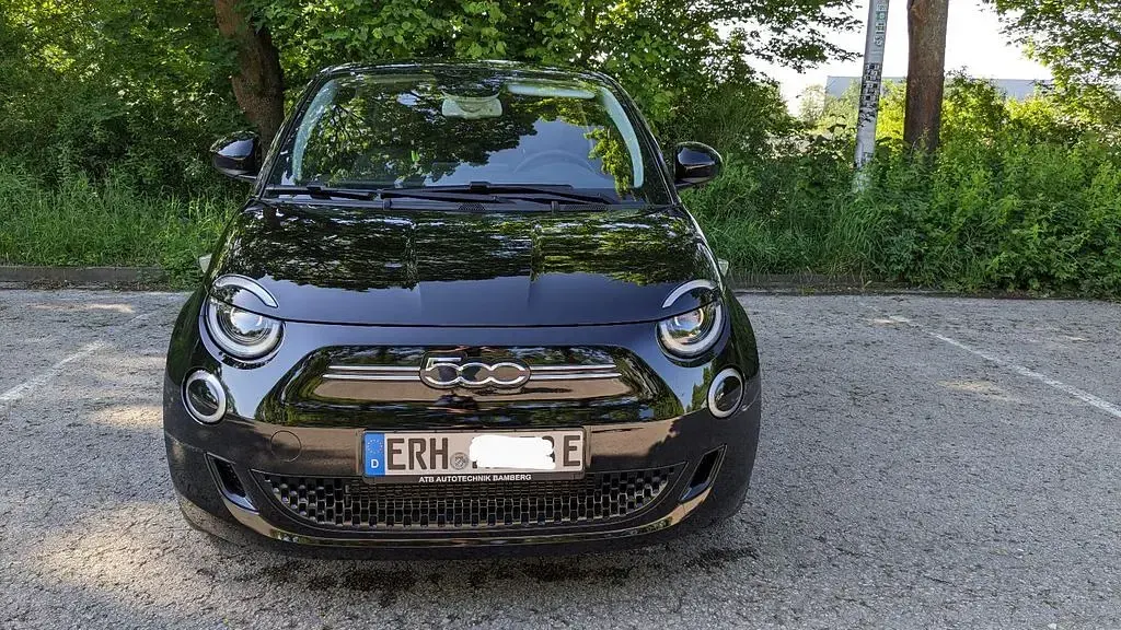 Gebraucht Fiat 500e Icon 86 kW (118 PS) 2022 Schwarz Limousine