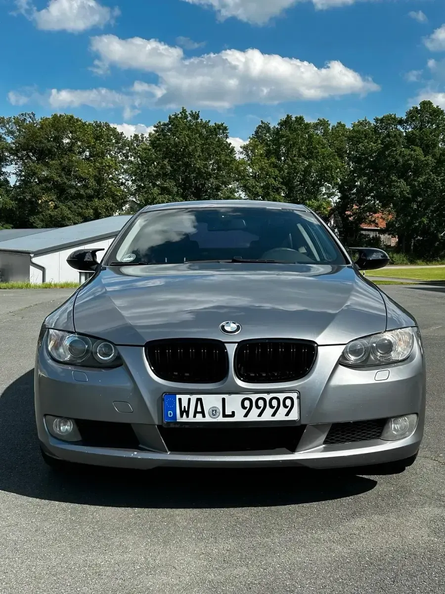 Gebraucht BMW 320 190 PS (139 kW) 2007 Grau Coupé