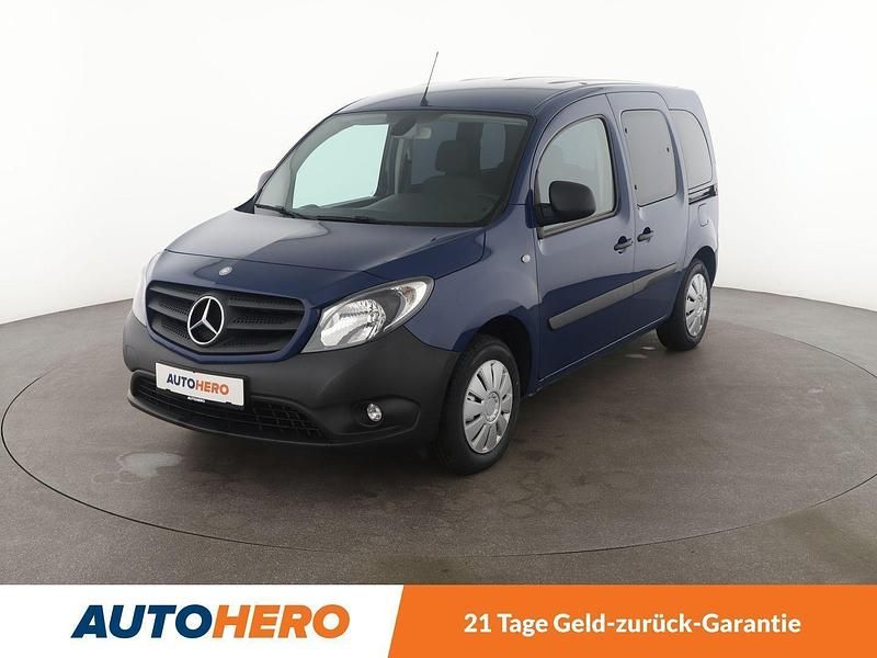 Blau Gebraucht 2019 Mercedes Citan 109 Kombi | 13.690 € (Teuer) - Bild 1/3