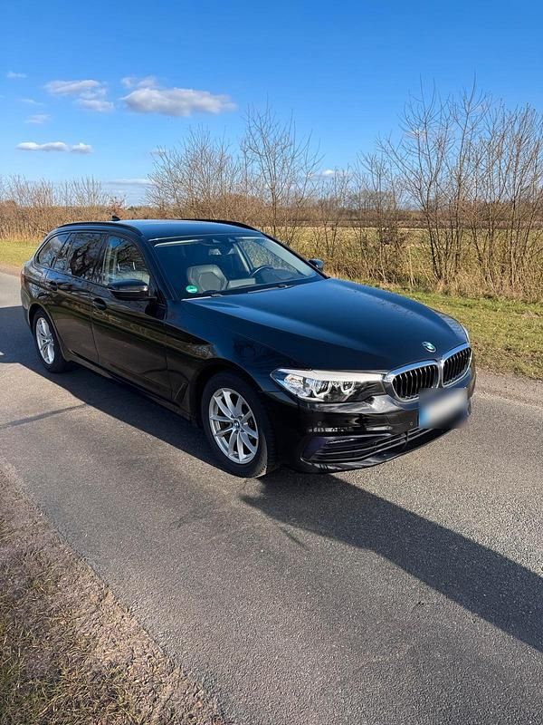 Gebraucht BMW 520 190 PS (139 kW) 2019 Schwarz Kombi