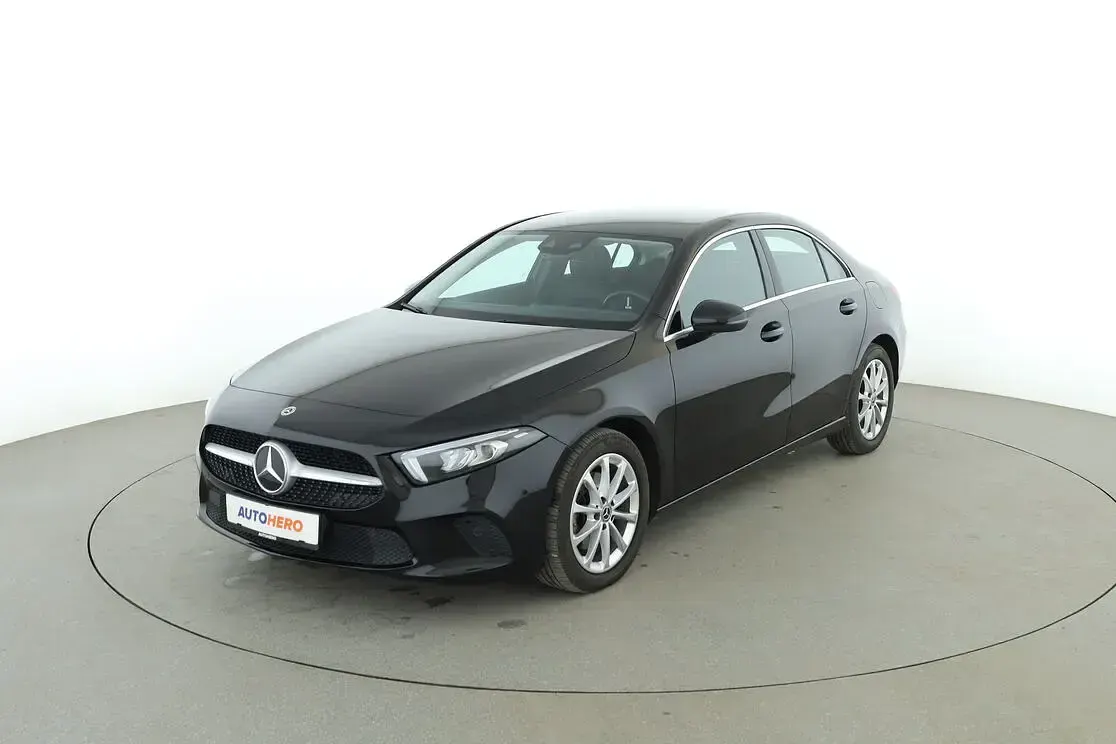 Gebraucht Mercedes A200 Progressive 163 PS (119 kW) 2020 Limousine