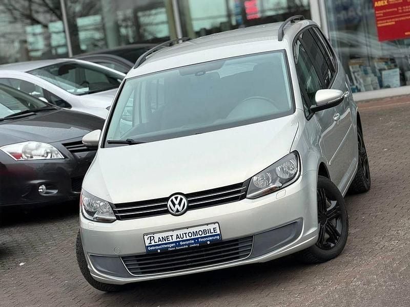 Silber Gebraucht 2011 VW Touran Comfortline Van / Kleinbus | 6.990 € (Fairer Preis) - Bild 1/4