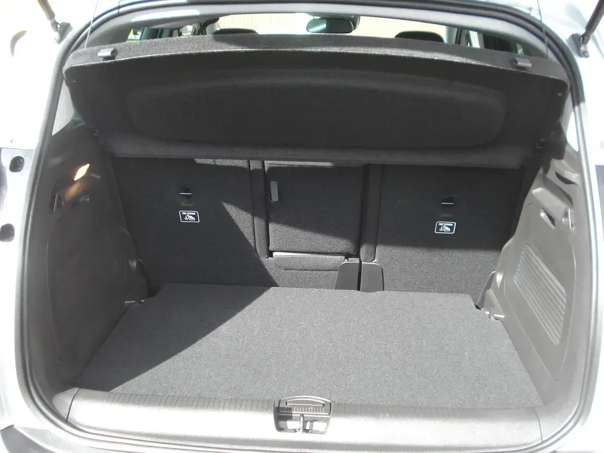 Gebraucht Opel Crossland Elegance 110 PS (80 kW) 2024 Silber SUV