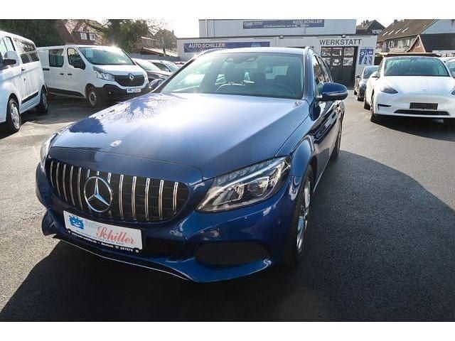 Gebraucht Mercedes C250 211 PS (155 kW) 2017 Blau Kombi