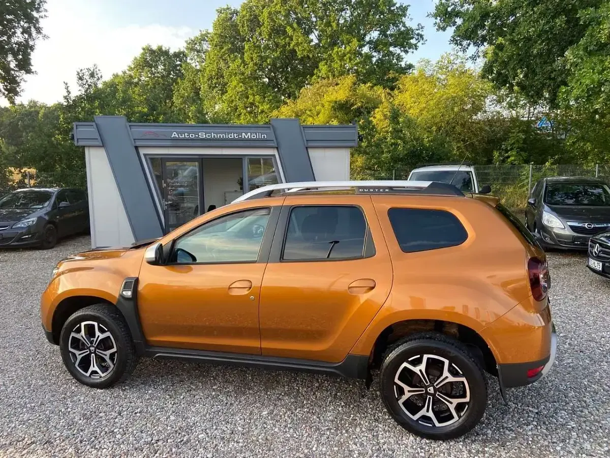 Gebraucht Dacia Duster Journey 131 PS (96 kW) 2019 Gold SUV