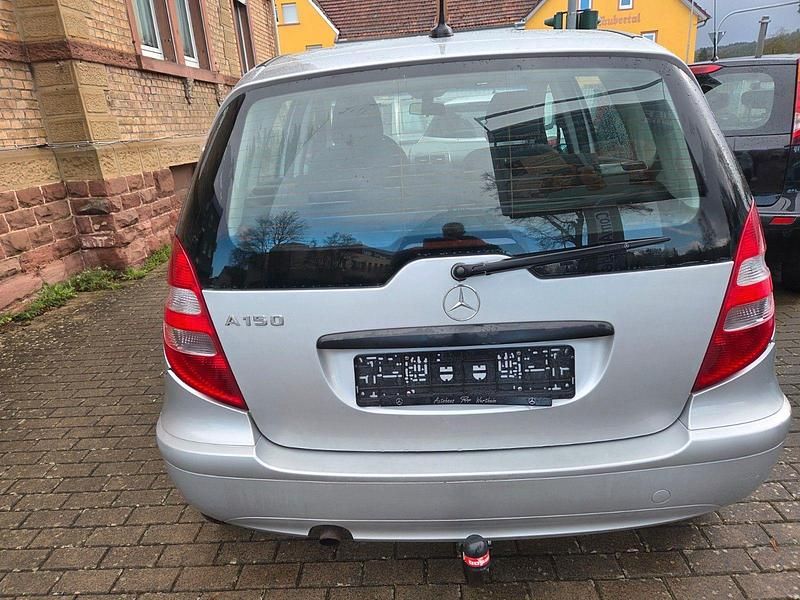 Gebraucht Mercedes A150 95 PS (69 kW) 2004 Silber Kleinwagen