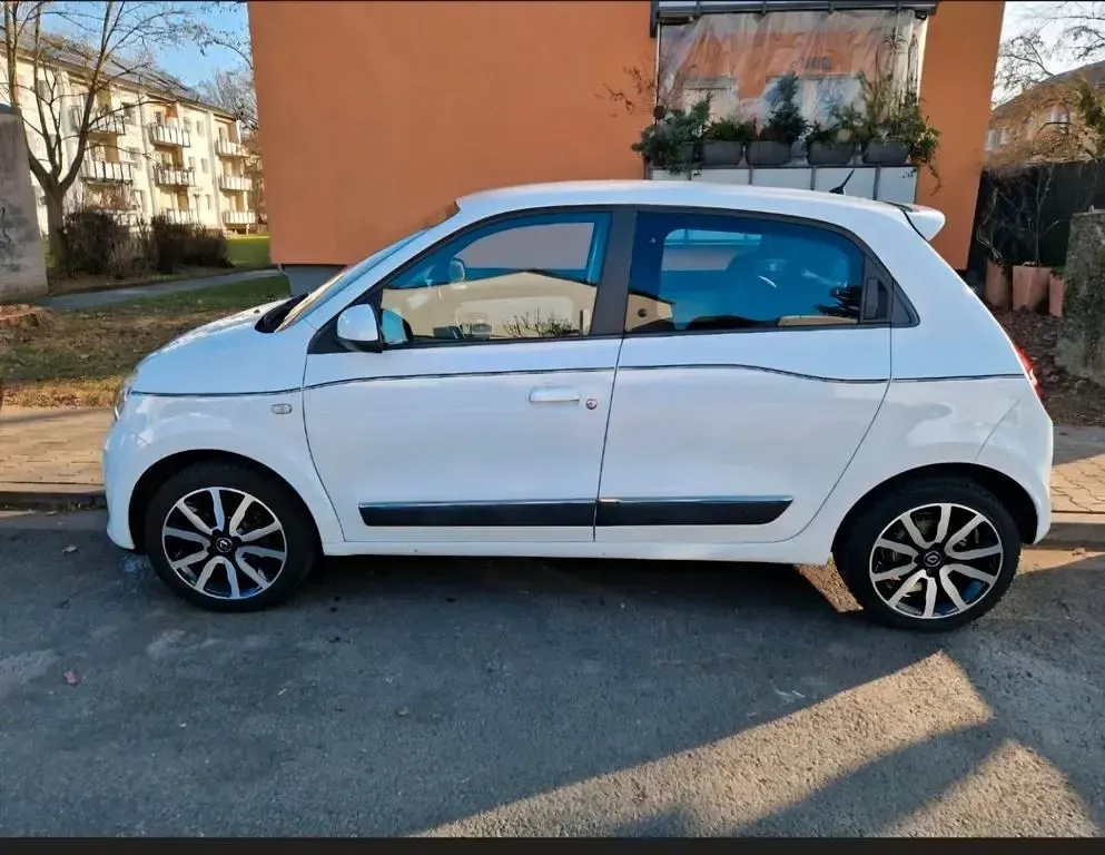 Gebraucht Renault Twingo Intens 71 PS (52 kW) 2016 Weiß Kleinwagen