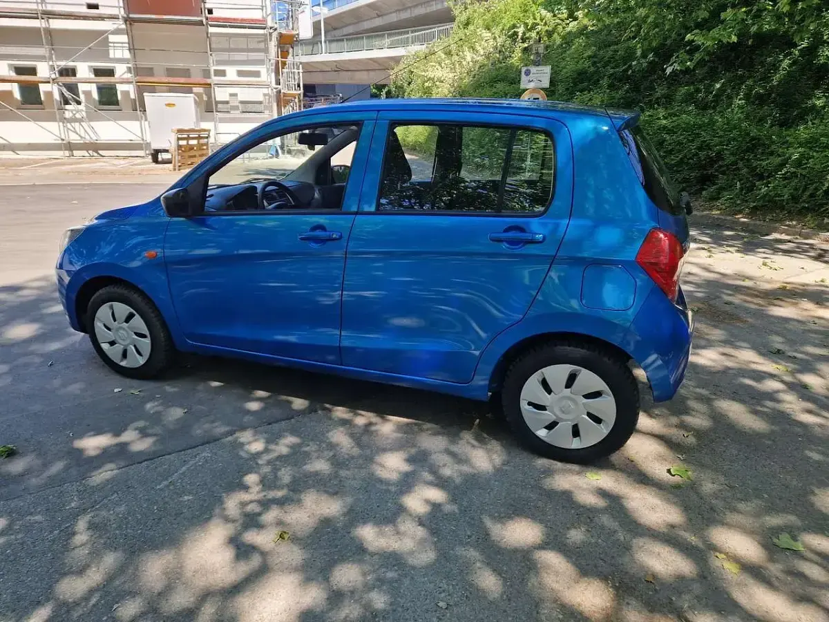 Gebraucht Suzuki Celerio 68 PS (50 kW) 2019 Blau Kleinwagen