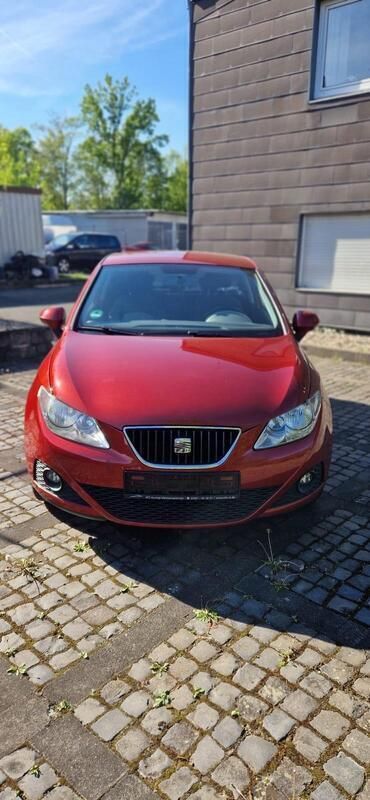 Rot Gebraucht 2009 Seat Ibiza Sport Kleinwagen | 3.900 € (Teuer) - Bild 1/4