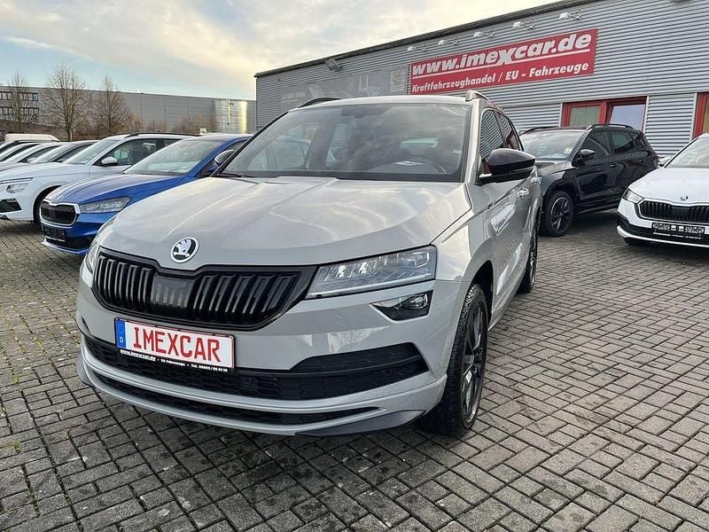 Grau Gebraucht 2020 Skoda Karoq SportlinePlus SUV | 23.990 € (Fairer Preis) - Bild 1/4