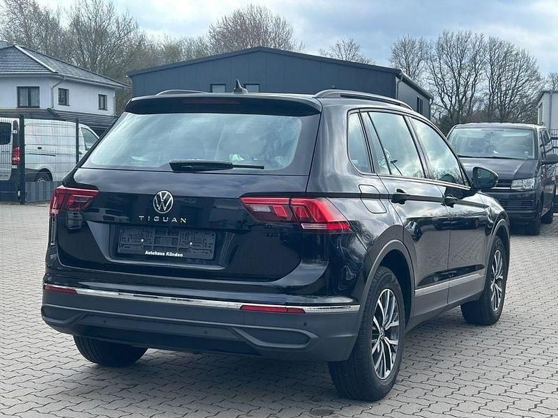 Gebraucht VW Tiguan R 150 PS (110 kW) 2022 Schwarz SUV