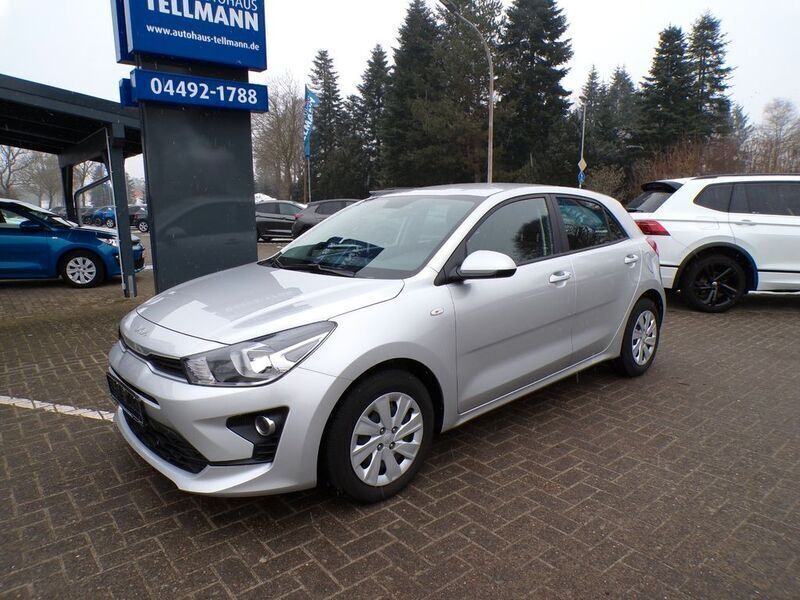 Silber Gebraucht 2023 Kia Rio Edition 7 Kleinwagen | 13.490 € (Fairer Preis) - Bild 1/4