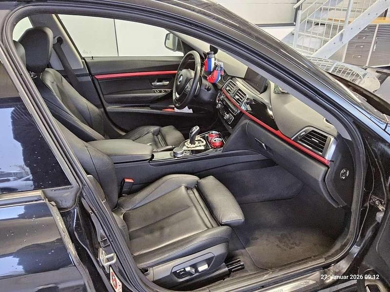 Gebraucht BMW 330 Sport Line 258 PS (189 kW) 2017 Limousine