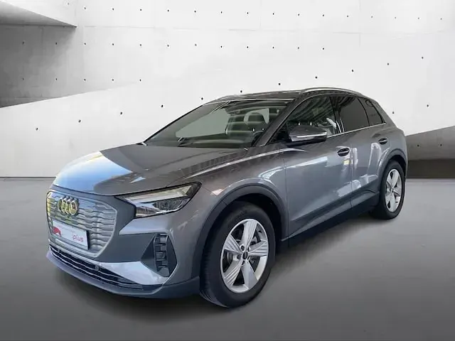 Gebraucht Audi Q4 e-tron Basis 150 kW (204 PS) 2022 Taifungrau metallic SUV