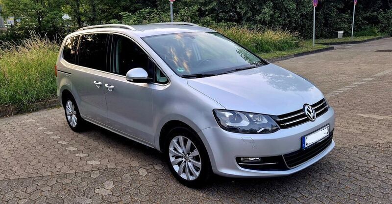 Silber Gebraucht 2011 VW Sharan Highline Van / Kleinbus | 10.850 € (Fairer Preis) - Bild 1/4