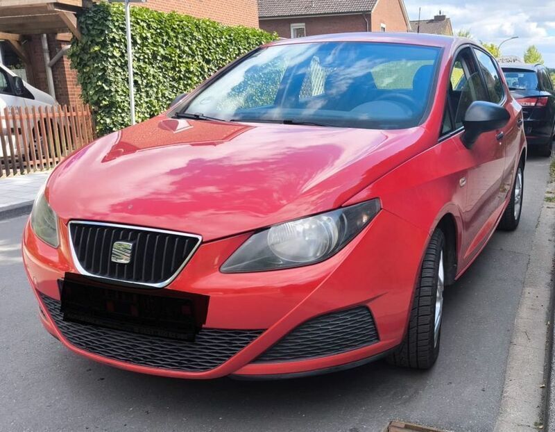 Rot Gebraucht 2009 Seat Ibiza Limousine | 1.875 € (Guter Preis) - Bild 1/4