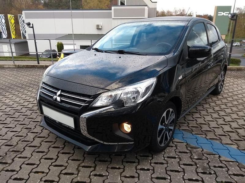 Schwarz Gebraucht 2021 Mitsubishi Space Star Spirit+ Limousine | 9.990 € (Fairer Preis) - Bild 1/4