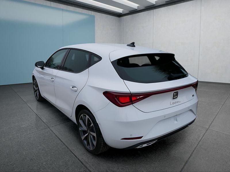 Neu Seat Leon FR 150 PS (110 kW) 2026 Weiß Kleinwagen