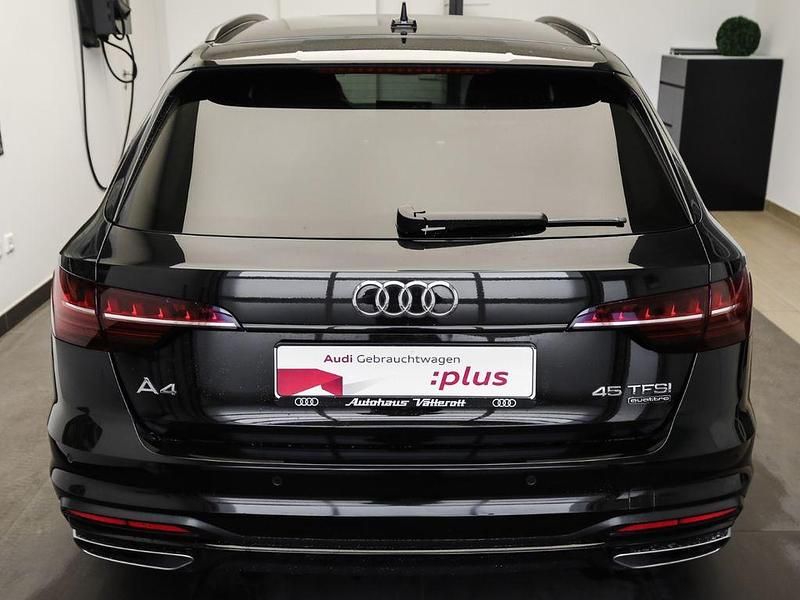 Gebraucht Audi A4 Advanced 265 PS (194 kW) 2022 Schwarz Kombi