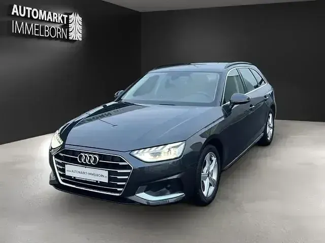 Second-hand Audi A4 Advanced 204 CP (150 kW) 2023 Gri Break