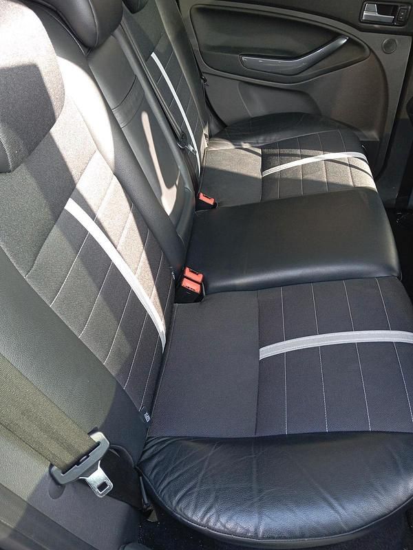 Gebraucht Ford Kuga 140 PS (102 kW) 2011 Schwarz SUV