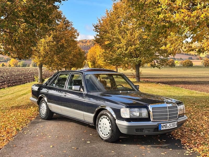 Blau Gebraucht 1982 Mercedes S280 SE Limousine | 13.500 € - Bild 1/4