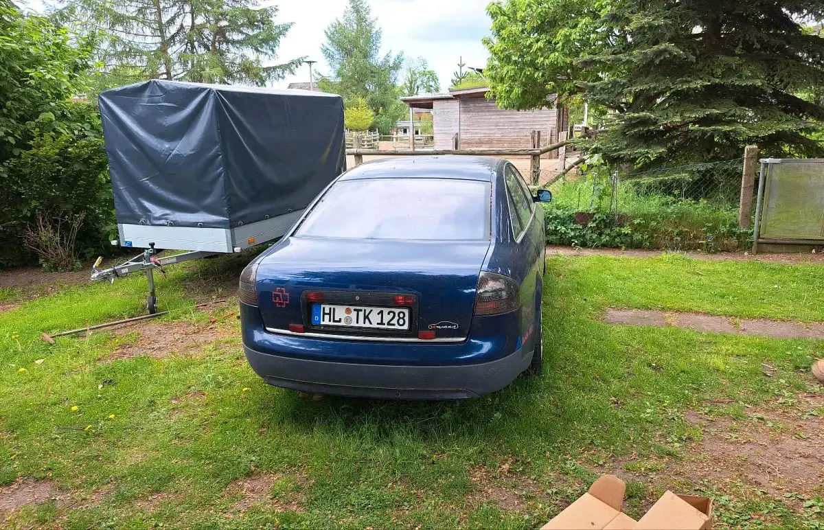 Używany Audi A6 193 KM (141 kW) 1999 Niebieski Sedan/Limuzyna