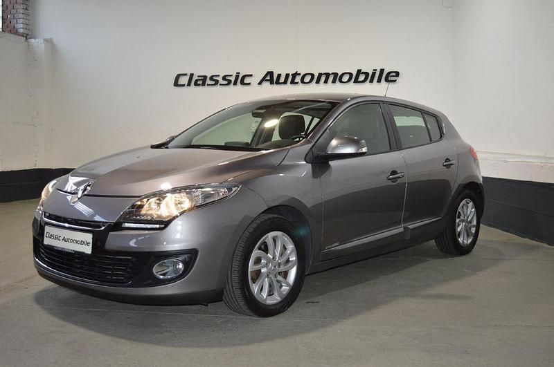 Grau Gebraucht 2013 Renault Mégane III Initiale Paris Limousine | 4.500 € - Bild 1/4