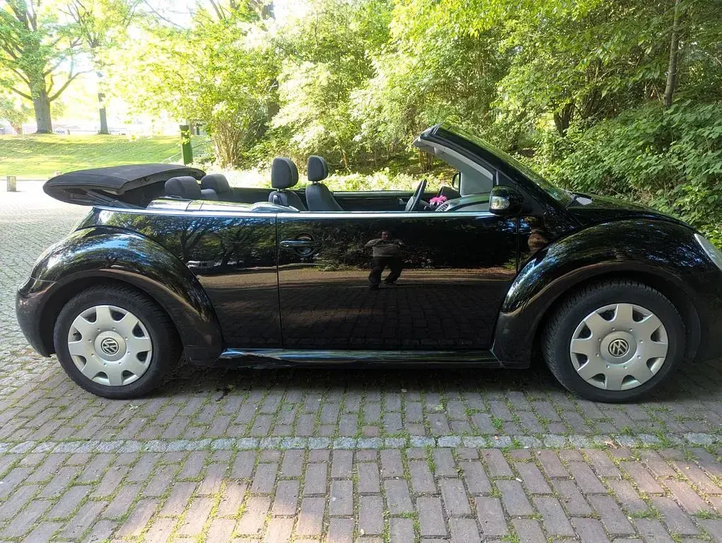 Gebraucht VW New Beetle 102 PS (75 kW) 2004 Schwarz Kleinwagen