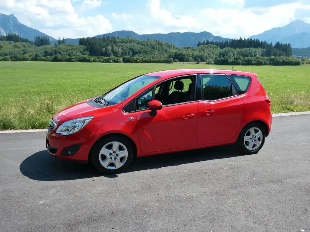 Gebraucht Opel Meriva Edition 101 PS (74 kW) 2010 Rot Van / Kleinbus