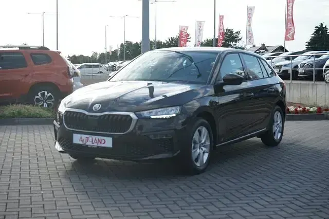 Neu Skoda Scala 116 PS (85 kW) 2026 Schwarz Kleinwagen